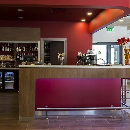 Ibis Styles 3*