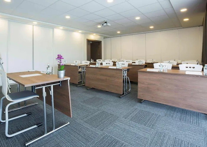 ホテル Ibis Styles 3*