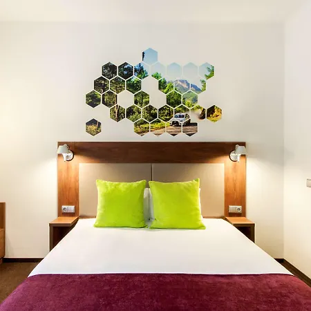 Ibis Styles 3*